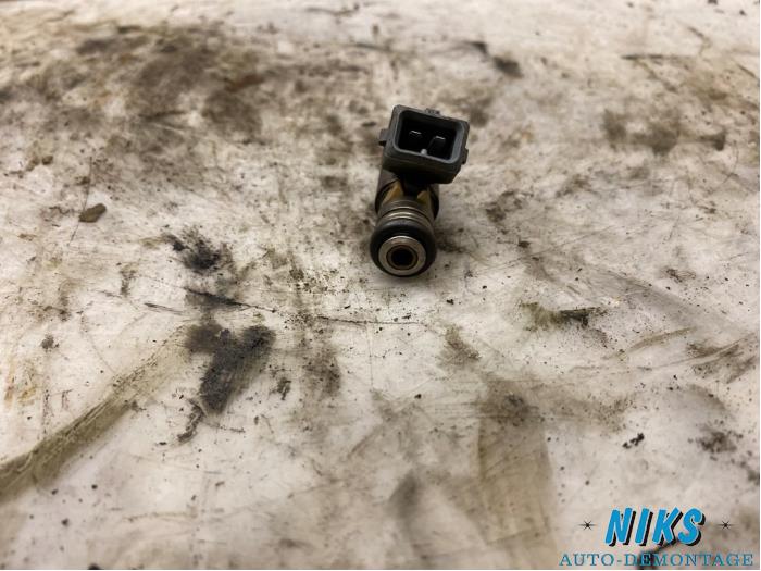 Injecteur (injection essence) d'un Renault Clio 2001