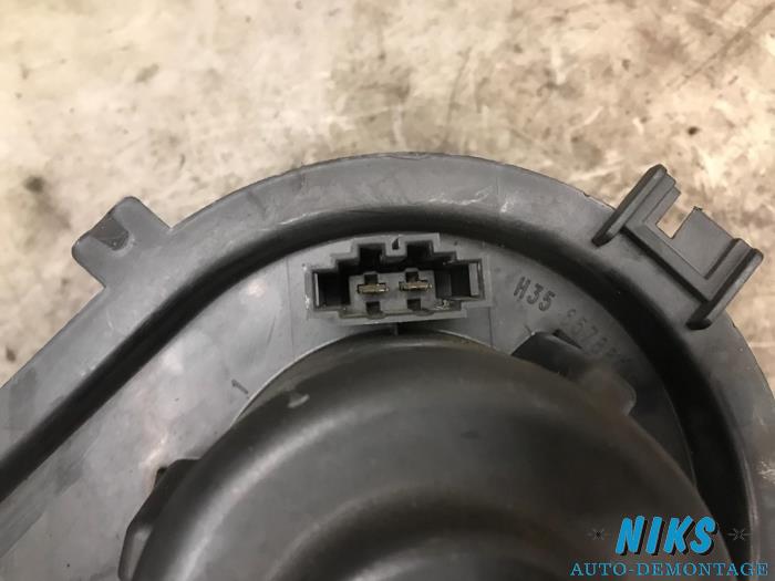 Silnik wentylatora nagrzewnicy z Seat Ibiza II Facelift (6K1) 1.9 SDi Select 2000