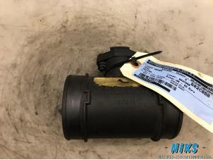 Używane Przeplywomierz powietrza Opel Vectra B (36) 2.5 V6 24V Cena na żądanie oferowane przez Niks autodemontage