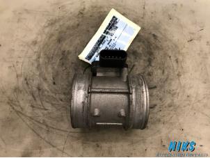 Używane Przeplywomierz powietrza Opel Vectra C 2.2 16V Cena na żądanie oferowane przez Niks autodemontage