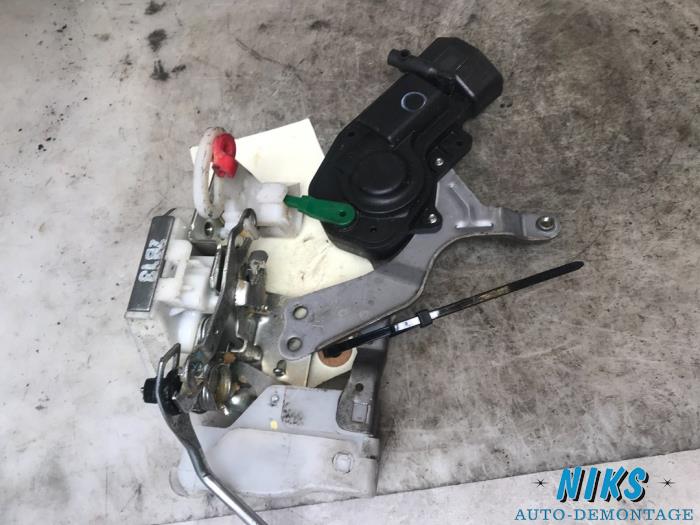 Door lock mechanism 2-door, left from a Toyota Aygo 2012