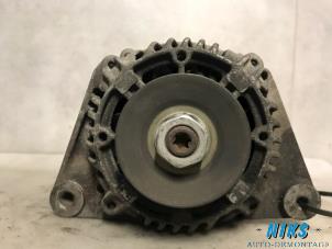 Gebruikte Dynamo Peugeot 206 (2A/C/H/J/S) 1.1 XN,XR Prijs op aanvraag aangeboden door Niks autodemontage