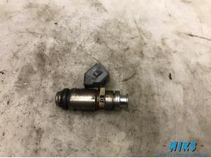 Gebruikte Injector (benzine injectie) Renault Megane (BA) 1.4 16V Prijs op aanvraag aangeboden door Niks autodemontage