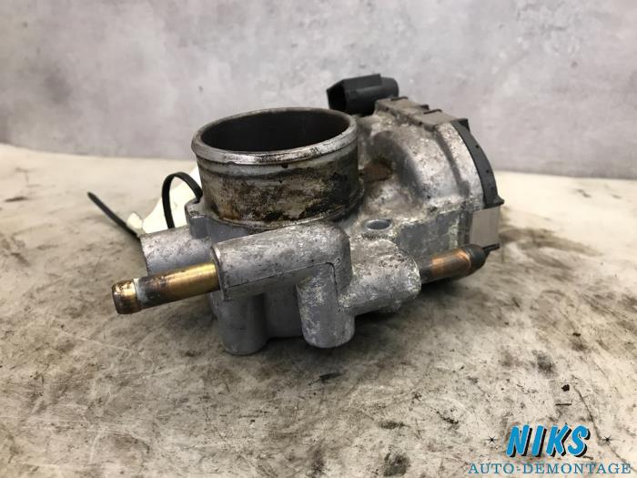 Cuerpo de válvula de mariposa de un Opel Corsa 2009