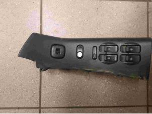 Gebruikte Schakelaar Elektrisch Raam Mazda 323 F (BA14) 1.8i GLX,GT 16V Prijs € 40,00 Margeregeling aangeboden door Autosloopbedrijf H.C.Stouten