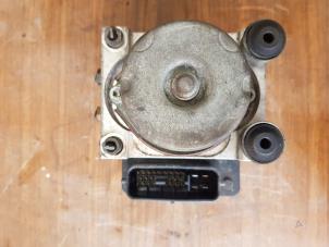 Begagnade ABS-pump Mitsubishi Lancer Wagon (CS/CT) 2.0 16V Pris € 80,00 Marginaltabell erbjuds av Autosloopbedrijf H.C.Stouten