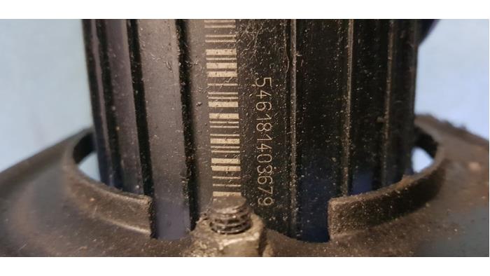 Avgaspump från en BMW 3 serie Touring (E46/3) 318i 16V 2004