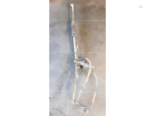 Begagnade Servostyrningsbox Audi A2 (8Z0) 1.4 16V Pris € 100,00 Marginaltabell erbjuds av Autosloopbedrijf H.C.Stouten