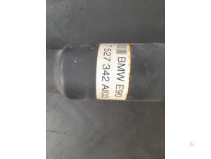 Begagnade Mellanaxel BMW 3 serie (E90) 320d 16V Pris € 80,00 Marginaltabell erbjuds av Autosloopbedrijf H.C.Stouten