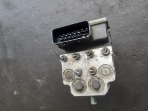 Begagnade ABS-pump Lancia Ypsilon (843) 1.4 Pris € 75,00 Marginaltabell erbjuds av Autosloopbedrijf H.C.Stouten