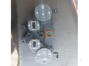 Gebruikte Kachel Bedieningspaneel Fiat Panda (169) 1.2 Fire Prijs € 35,00 Margeregeling aangeboden door Autosloopbedrijf H.C.Stouten