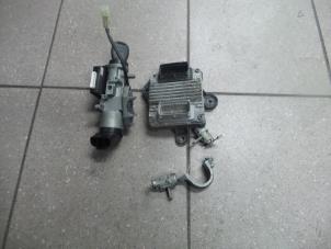 Begagnade Tändningslås + dator Chevrolet Kalos Pris € 125,00 Marginaltabell erbjuds av Autosloopbedrijf H.C.Stouten