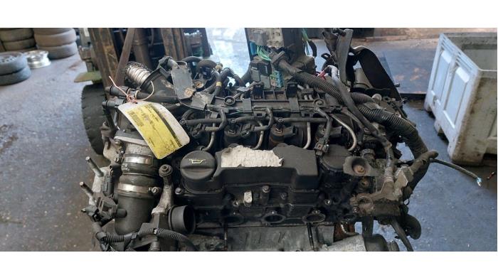 Motor van een Ford Focus 2 Wagon 1.6 TDCi 16V 100 2008