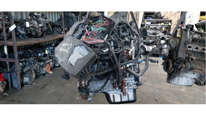 Motor van een Ford Focus 2 Wagon 1.6 TDCi 16V 100 2008