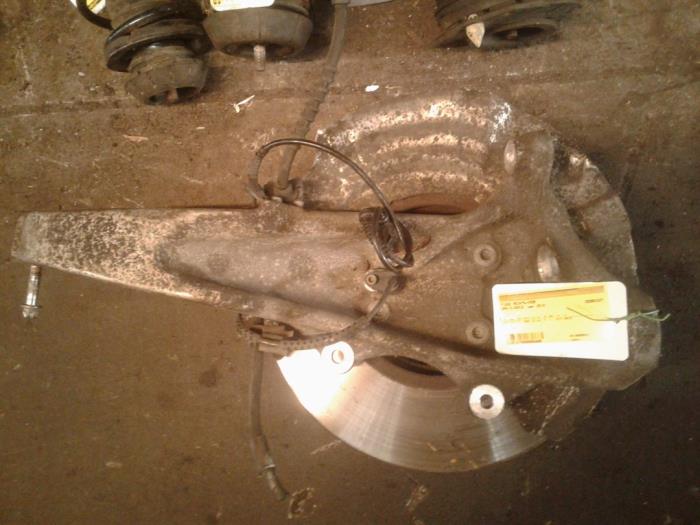 Knuckle, front right from a BMW 5 serie Gran Turismo (F07) 535i 24V TwinPower Turbo 2010