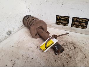 Gebruikte Veerpoot links-voor Peugeot 207/207+ (WA/WC/WM) 1.4 16V Prijs € 35,00 Margeregeling aangeboden door Autodemontage de Zaag