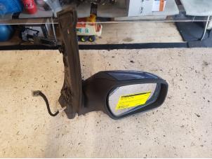 Gebruikte Buitenspiegel rechts Ford Focus C-Max 1.6 16V Ti-VCT Prijs € 35,00 Margeregeling aangeboden door Autodemontage de Zaag