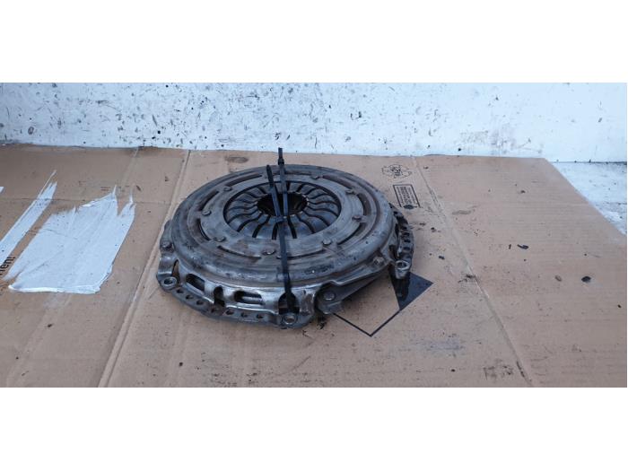 Kupplungsset (komplett) van een Ford Focus 3 Wagon 1.0 Ti-VCT EcoBoost 12V 100 2014