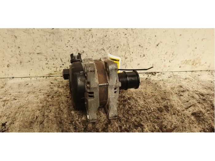 Dynamo van een Ford Focus 3 1.0 Ti-VCT EcoBoost 12V 100 2015