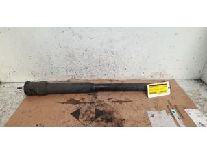 Gebruikte Schokbreker links-achter Mitsubishi Colt (Z2/Z3) 1.1 12V Prijs € 30,00 Margeregeling aangeboden door Autodemontage de Zaag