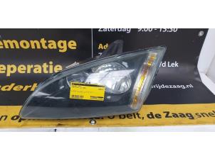 Gebruikte Koplamp links Ford Focus 2 1.6 16V Prijs € 40,00 Margeregeling aangeboden door Autodemontage de Zaag
