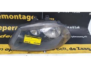 Gebruikte Linker Koplamp Seat Ibiza III (6L1) 1.9 TDI 100 Prijs € 35,00 Margeregeling aangeboden door Autodemontage de Zaag