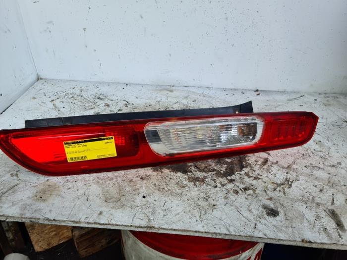 Achterlicht rechts van een Ford Focus 2 1.6 16V 2005