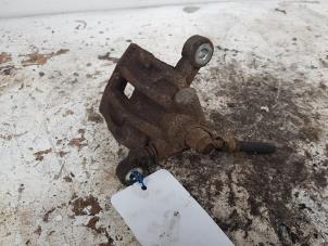 Gebruikte Remklauw (Tang) links-achter Kia Rio II (DE) 1.4 16V Prijs € 35,00 Margeregeling aangeboden door Autodemontage de Zaag