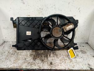 Gebruikte Radiateurfan Ford Focus C-Max 2.0 16V Prijs € 35,00 Margeregeling aangeboden door Autodemontage de Zaag