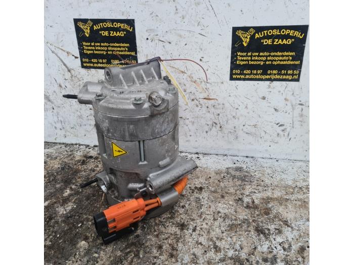 Aircopomp van een Hyundai iX35 (LM) FCEV 2015