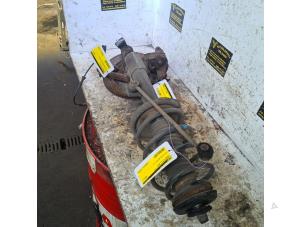 Gebruikte Mac Phersonpoot rechts-voor Citroen C4 Berline (LC) 1.6 16V VTi 120 Prijs € 35,00 Margeregeling aangeboden door Autodemontage de Zaag