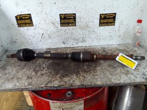 Begagnade Drivaxel, höger fram Renault Laguna II Grandtour (KG) 2.0 16V Pris € 25,00 Marginaltabell erbjuds av Autodemontage de Zaag