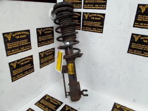 Gebruikte Mac Phersonpoot links-voor Chevrolet Spark 1.0 16V Prijs € 30,00 Margeregeling aangeboden door Autodemontage de Zaag