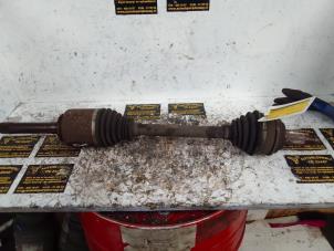 Gebruikte Aandrijfas rechts-achter Landrover Range Rover Sport (LS) 2.7 TDV6 24V Prijs € 50,00 Margeregeling aangeboden door Autodemontage de Zaag