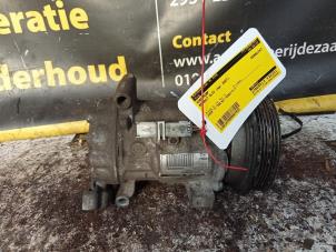 Begagnade Luftkonditioneringspump Renault Clio III (BR/CR) 1.6 16V Pris € 70,00 Marginaltabell erbjuds av Autodemontage de Zaag