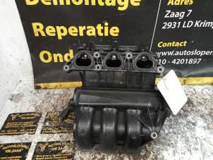 Gebruikte Spruitstuk Inlaat Volkswagen Polo V (6R) 1.2 12V Prijs € 60,00 Margeregeling aangeboden door Autodemontage de Zaag