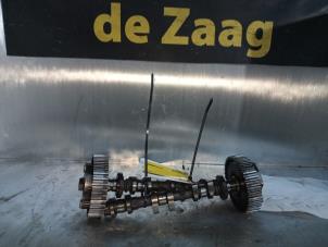 Begagnade Kamaxelsats Ford Focus 3 1.0 Ti-VCT EcoBoost 12V 100 Pris € 200,00 Marginaltabell erbjuds av Autodemontage de Zaag