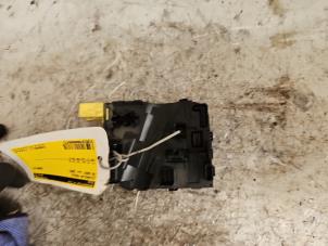 Gebruikte Stuurkolom module Volkswagen Caddy III (2KA,2KH,2CA,2CH) 2.0 SDI Prijs € 40,00 Margeregeling aangeboden door Autodemontage de Zaag