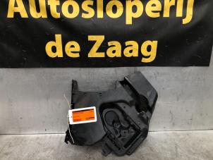 Gebrauchte Stoßstangenstütze rechts hinten Volvo V40 (MV) 2.0 D2 16V Preis € 20,00 Margenregelung angeboten von Autodemontage de Zaag