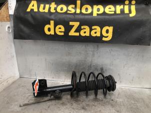 Gebruikte Mac Phersonpoot rechts-voor Citroen C4 Coupé (LA) 1.4 16V Prijs € 35,00 Margeregeling aangeboden door Autodemontage de Zaag