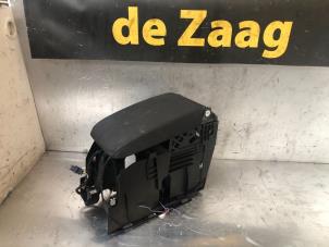 Begagnade Armstöd Volkswagen Scirocco (137/13AD) 1.4 TSI 160 16V Pris € 40,00 Marginaltabell erbjuds av Autodemontage de Zaag