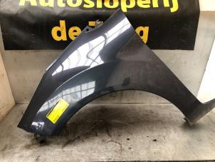 Gebruikte Spatbord links-voor Seat Ibiza IV (6J5) 1.4 16V Prijs € 80,00 Margeregeling aangeboden door Autodemontage de Zaag