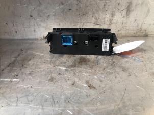 Begagnade Klimatpanel Peugeot 207 SW (WE/WU) 1.6 16V Pris € 20,00 Marginaltabell erbjuds av Autodemontage de Zaag