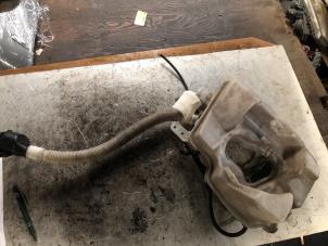 Gebruikte Ruitensproeiertank voor Mini Paceman (R61) 1.6 16V Cooper ALL4 Prijs € 25,00 Margeregeling aangeboden door Autodemontage de Zaag