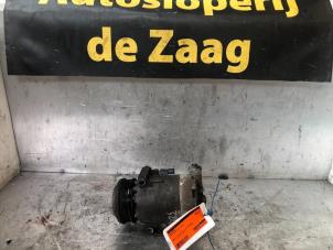 Gebruikte Aircopomp Ford Focus 3 1.0 Ti-VCT EcoBoost 12V 100 Prijs € 90,00 Margeregeling aangeboden door Autodemontage de Zaag