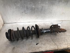 Gebruikte Mac Phersonpoot links-voor Chevrolet Spark (M300) 1.0 16V Bifuel Prijs € 35,00 Margeregeling aangeboden door Autodemontage de Zaag