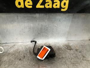 Gebruikte Remklauw (Tang) links-voor Volkswagen Polo V (6R) 1.2 12V Prijs € 15,00 Margeregeling aangeboden door Autodemontage de Zaag