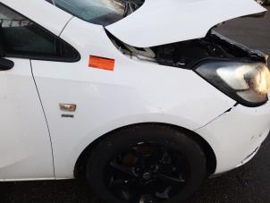 Gebruikte Scherm rechts-voor Opel Corsa E 1.4 16V Prijs € 175,00 Margeregeling aangeboden door Autodemontage de Zaag