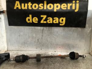 Gebruikte Aandrijfas rechts-voor Fiat 500 (312) 1.2 Prijs € 45,00 Margeregeling aangeboden door Autodemontage de Zaag