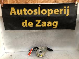 Gebruikte Combischakelaar Stuurkolom Nissan Micra (K12) 1.2 16V Prijs op aanvraag aangeboden door Autodemontage de Zaag